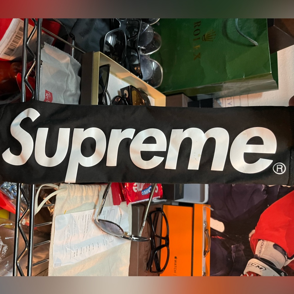 Nike x Supreme shooting sleeve